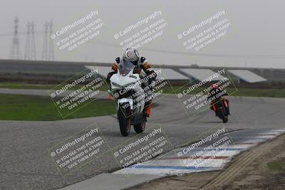 media/Nov-30-2025-TrackDaz (Sun) [[d8b22663df]]/A Group/Session 4 (Wheelie Bump)/